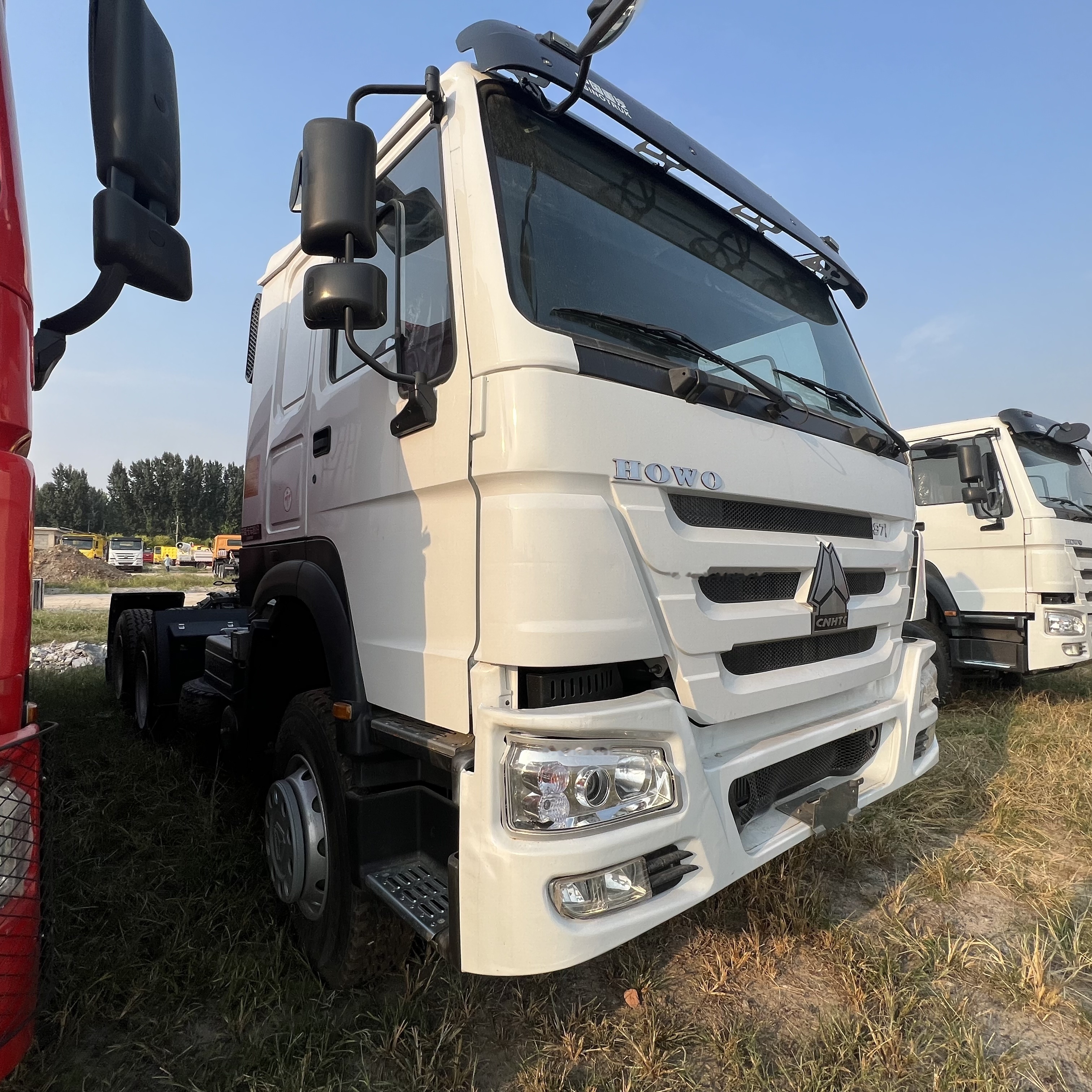 Sinotruk HOWO 371 Tractor - Vilcējs: foto 2 Sinotruk HOWO 371 Tractor - Vilcējs: foto 2