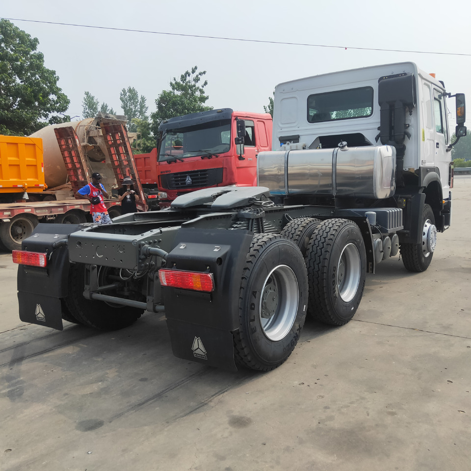 Sinotruk HOWO 420 6*4 Tractor - Vilcējs: foto 5 Sinotruk HOWO 420 6*4 Tractor - Vilcējs: foto 5