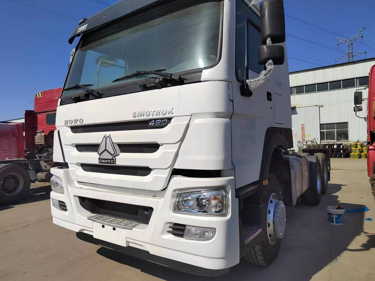 Sinotruk HOWO 420HP Tractor - Vilcējs: foto 2 Sinotruk HOWO 420HP Tractor - Vilcējs: foto 2