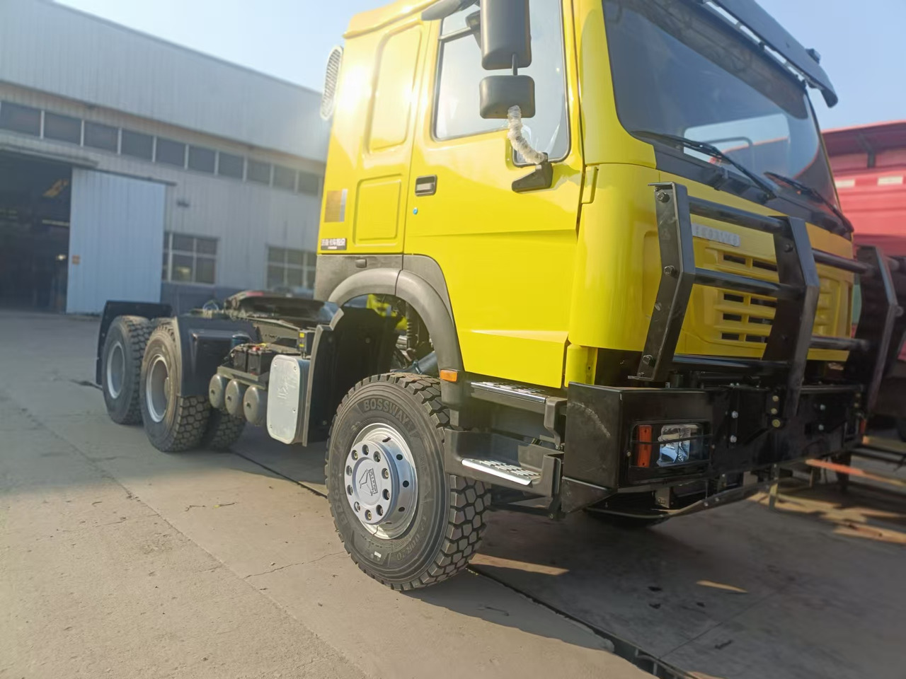 Sinotruk HOWO 430 6*4 Tractor - Vilcējs: foto 4 Sinotruk HOWO 430 6*4 Tractor - Vilcējs: foto 4