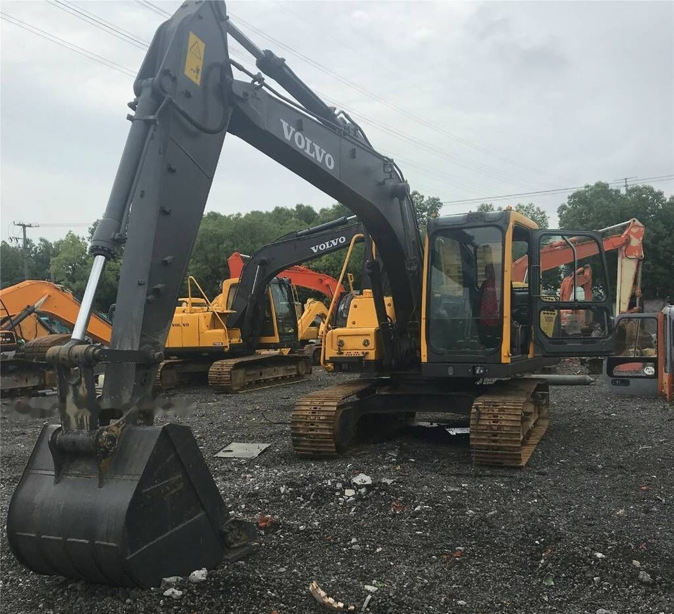 Volvo EC 140 B LC - Kāpurķēžu ekskavators: foto 1 Volvo EC 140 B LC - Kāpurķēžu ekskavators: foto 1