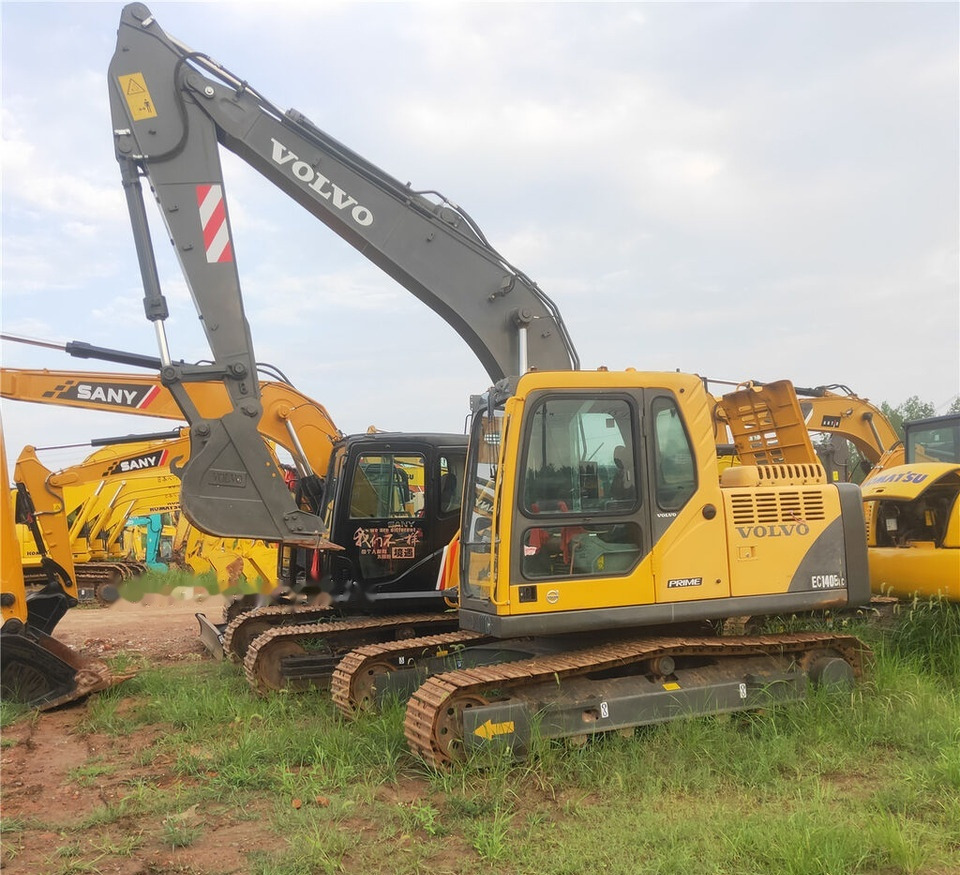 Volvo EC140BL - Kāpurķēžu ekskavators: foto 1 Volvo EC140BL - Kāpurķēžu ekskavators: foto 1