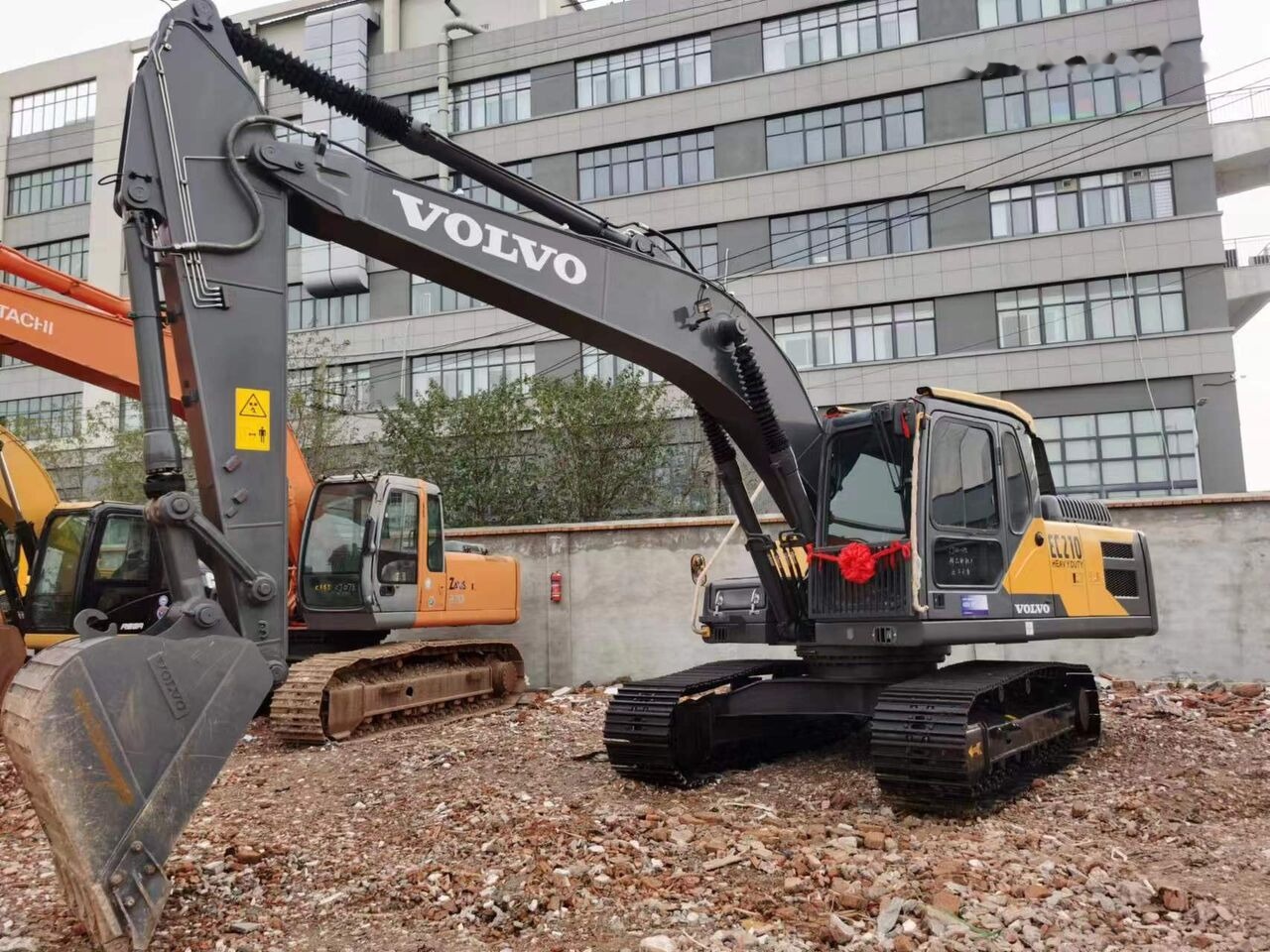 Volvo EC210 - Kāpurķēžu ekskavators: foto 4 Volvo EC210 - Kāpurķēžu ekskavators: foto 4