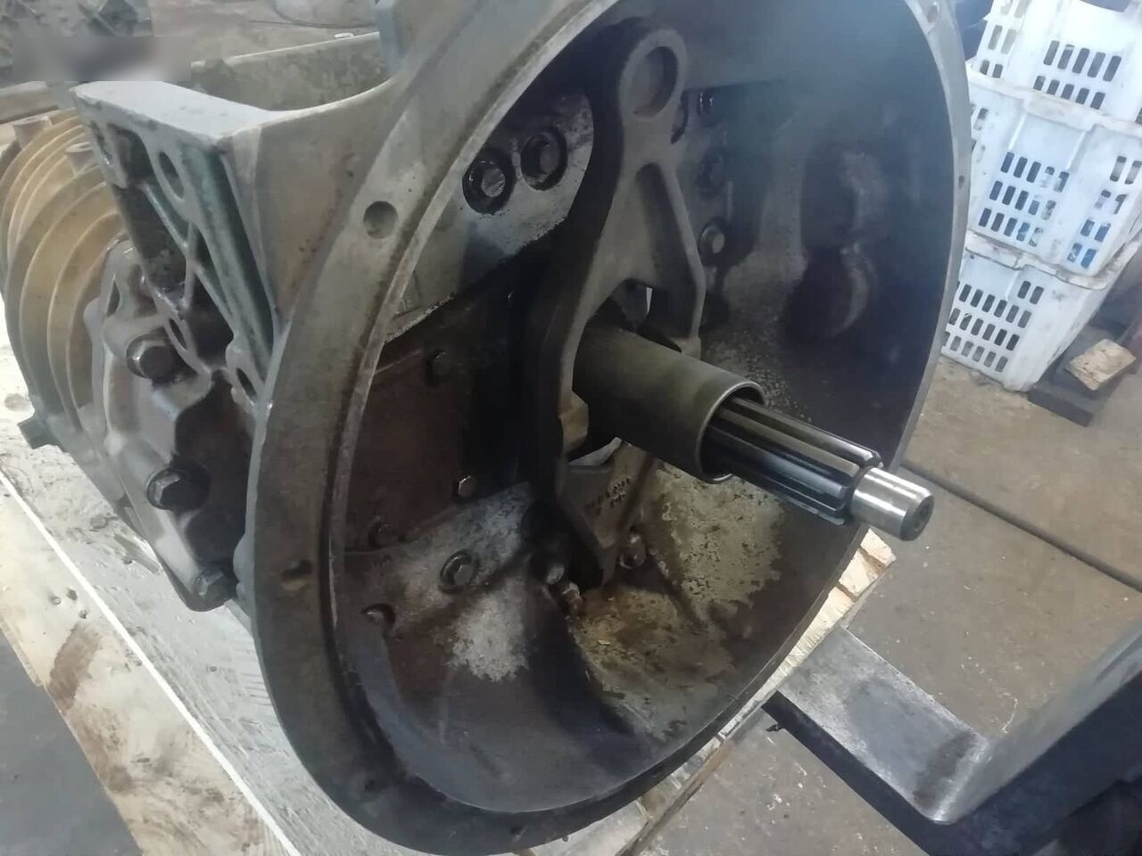 DAF (ZF 6s850) - Pārnesumkārba - Kravas automašīna: foto 2 DAF (ZF 6s850) - Pārnesumkārba - Kravas automašīna: foto 2