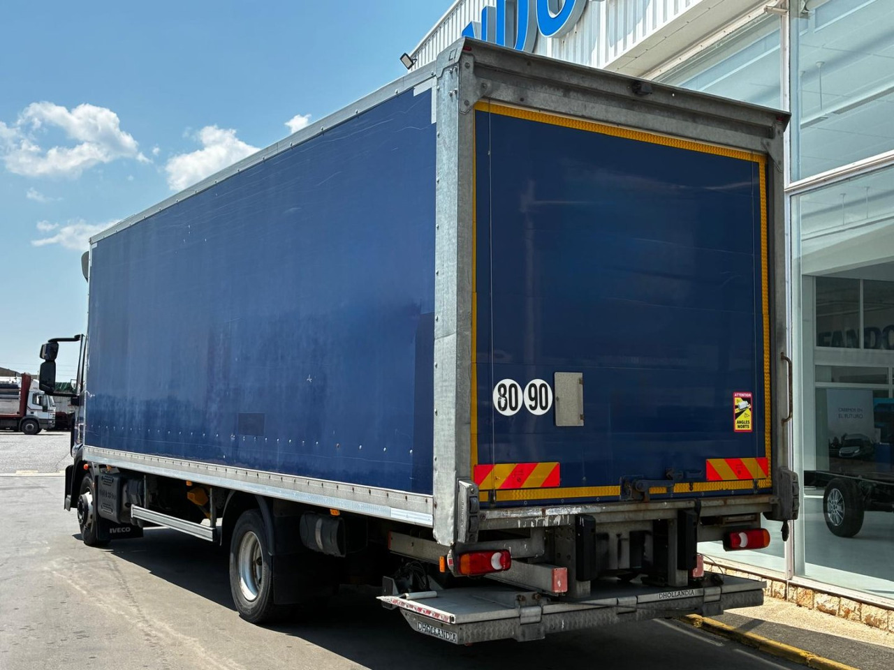 Caja cerrada IVECO Eurocargo ML 120 E22 - Kravas automašīna ar slēgto virsbūvi: foto 4 Caja cerrada IVECO Eurocargo ML 120 E22 - Kravas automašīna ar slēgto virsbūvi: foto 4