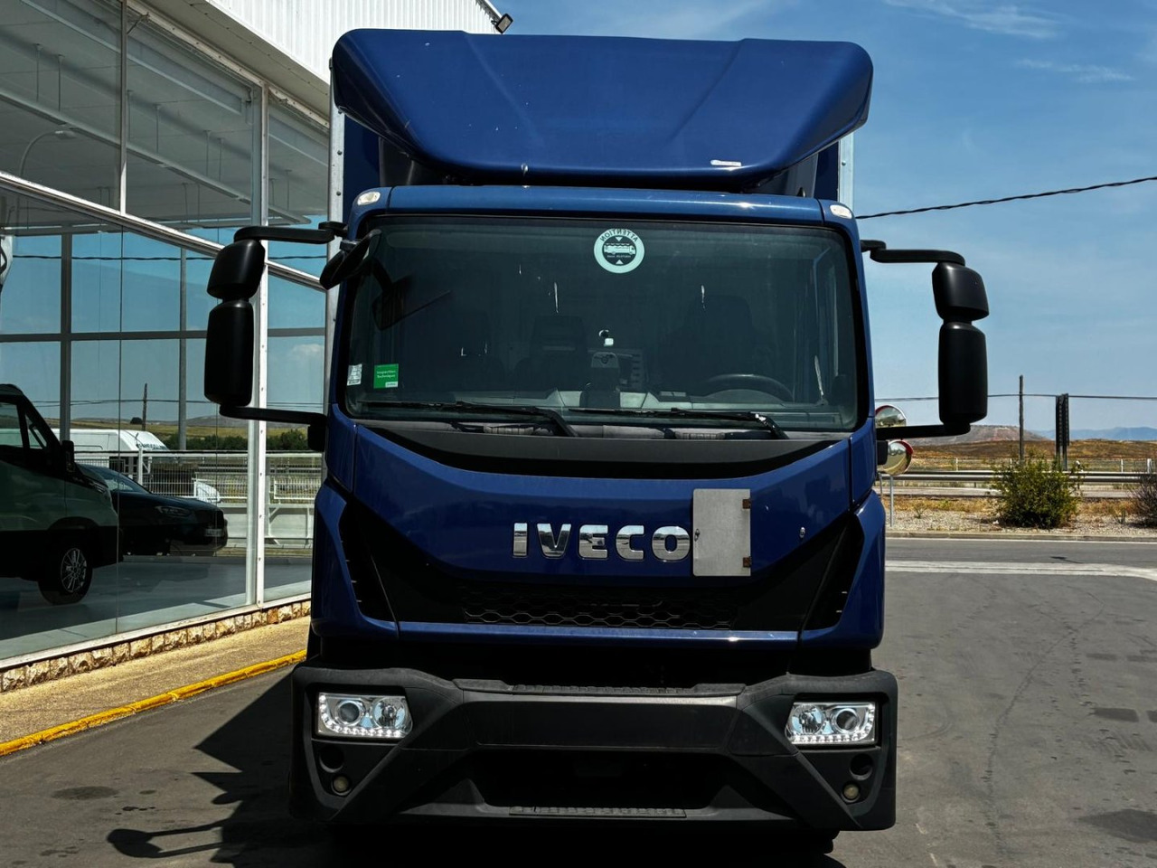 Caja cerrada IVECO Eurocargo ML 120 E22 - Kravas automašīna ar slēgto virsbūvi: foto 2 Caja cerrada IVECO Eurocargo ML 120 E22 - Kravas automašīna ar slēgto virsbūvi: foto 2