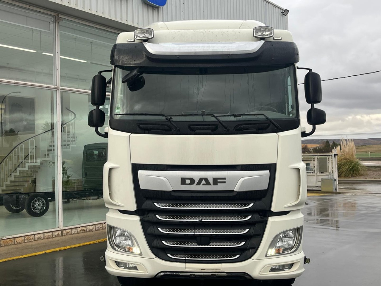 Cabeza Tractora DAF 480 AUTOMATICA CON INTARDER - Vilcējs: foto 2 Cabeza Tractora DAF 480 AUTOMATICA CON INTARDER - Vilcējs: foto 2
