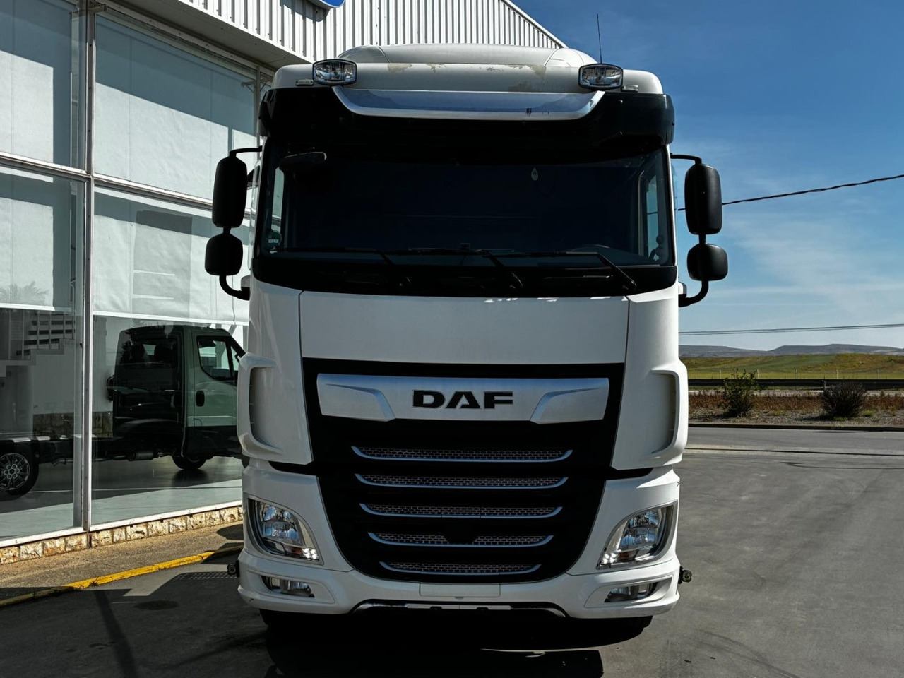 Cabeza Tractora DAF 480 AUTOMATICA CON INTARDER - Vilcējs: foto 2 Cabeza Tractora DAF 480 AUTOMATICA CON INTARDER - Vilcējs: foto 2