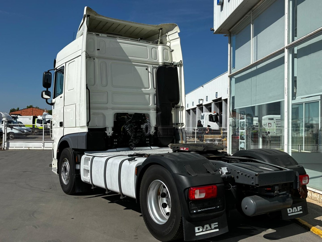Cabeza Tractora DAF 480 AUTOMATICA CON INTARDER - Vilcējs: foto 4 Cabeza Tractora DAF 480 AUTOMATICA CON INTARDER - Vilcējs: foto 4