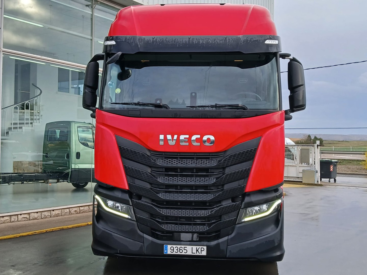 Cabeza Tractora IVECO 460 AUTOMATICO CON INTARDER - Vilcējs: foto 2 Cabeza Tractora IVECO 460 AUTOMATICO CON INTARDER - Vilcējs: foto 2