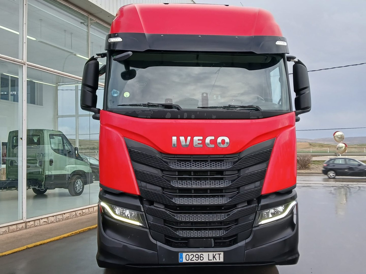 Cabeza Tractora IVECO 460 AUTOMATICO CON INTARDER - Vilcējs: foto 2 Cabeza Tractora IVECO 460 AUTOMATICO CON INTARDER - Vilcējs: foto 2