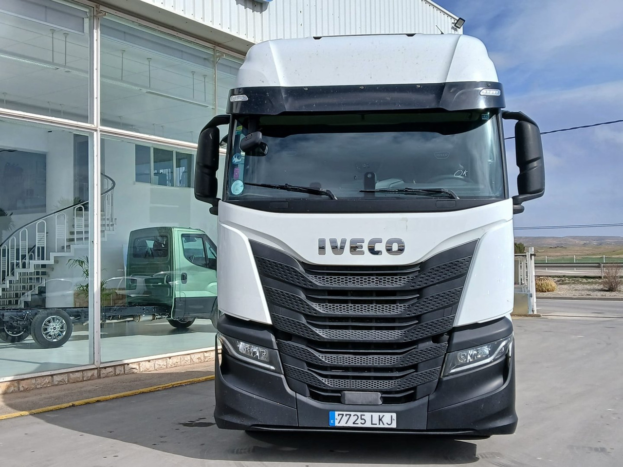 Cabeza Tractora IVECO 460 AUTOMATICO INTARDER ADR - Vilcējs: foto 2 Cabeza Tractora IVECO 460 AUTOMATICO INTARDER ADR - Vilcējs: foto 2