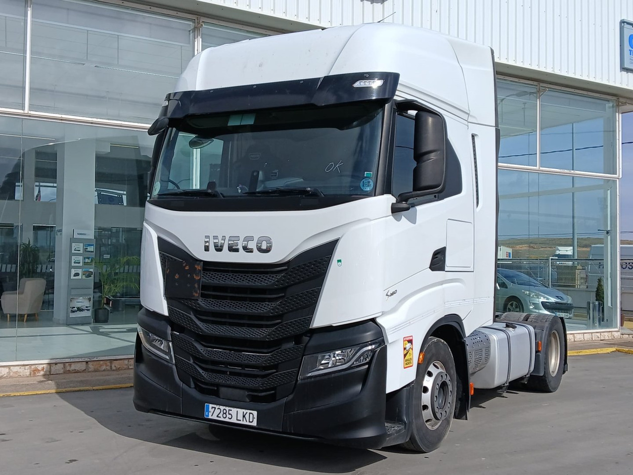 Cabeza Tractora IVECO 460 AUTOMATICO INTARDER ADR - Vilcējs: foto 1 Cabeza Tractora IVECO 460 AUTOMATICO INTARDER ADR - Vilcējs: foto 1