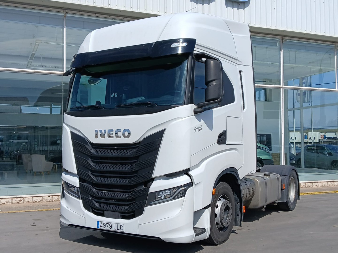 Cabeza Tractora IVECO 480 AUTOMATICO CON INTARDER - Vilcējs: foto 1 Cabeza Tractora IVECO 480 AUTOMATICO CON INTARDER - Vilcējs: foto 1