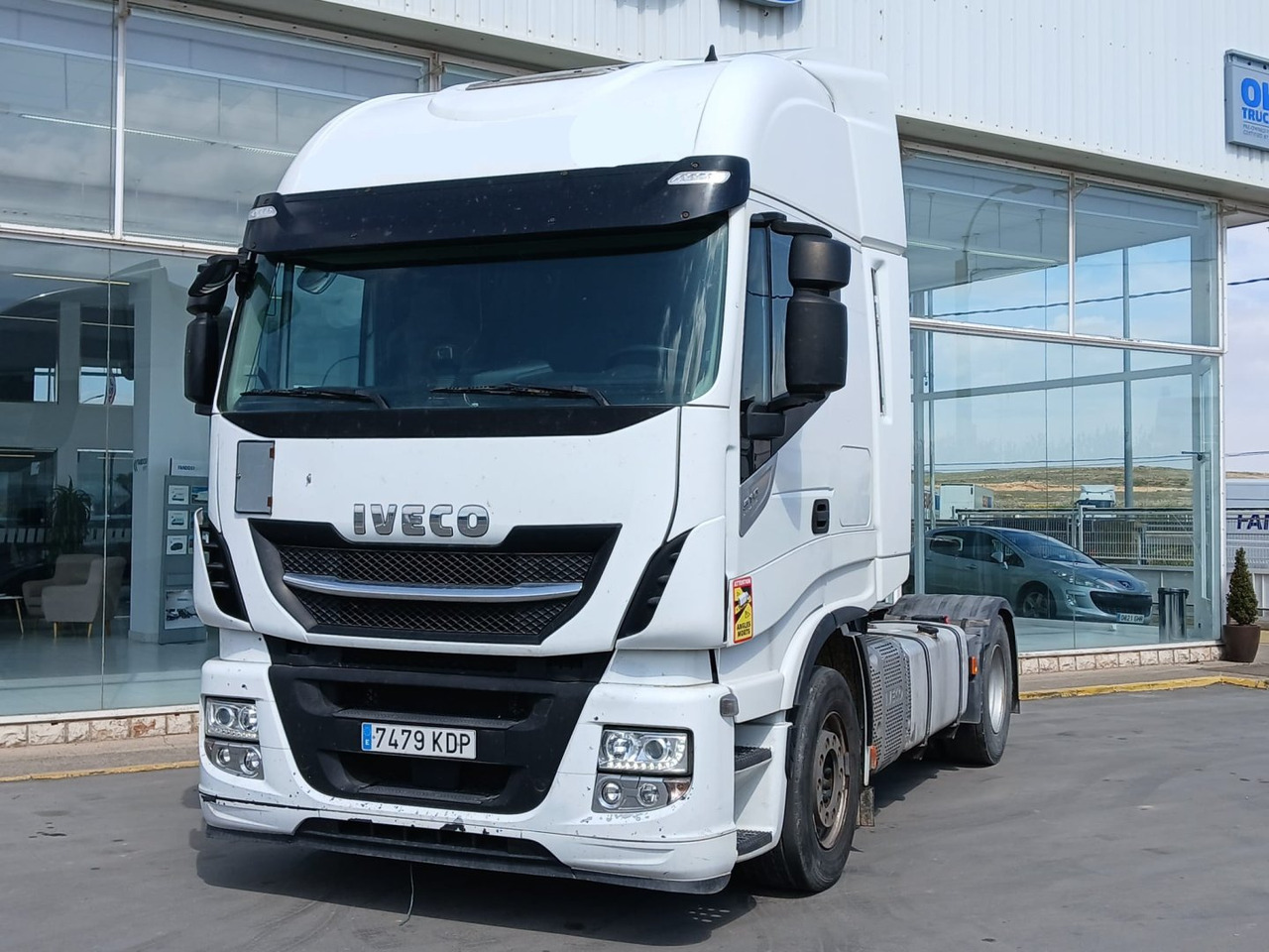 Cabeza Tractora IVECO 510 AUTOMATICO CON INTARDER - Vilcējs: foto 1 Cabeza Tractora IVECO 510 AUTOMATICO CON INTARDER - Vilcējs: foto 1