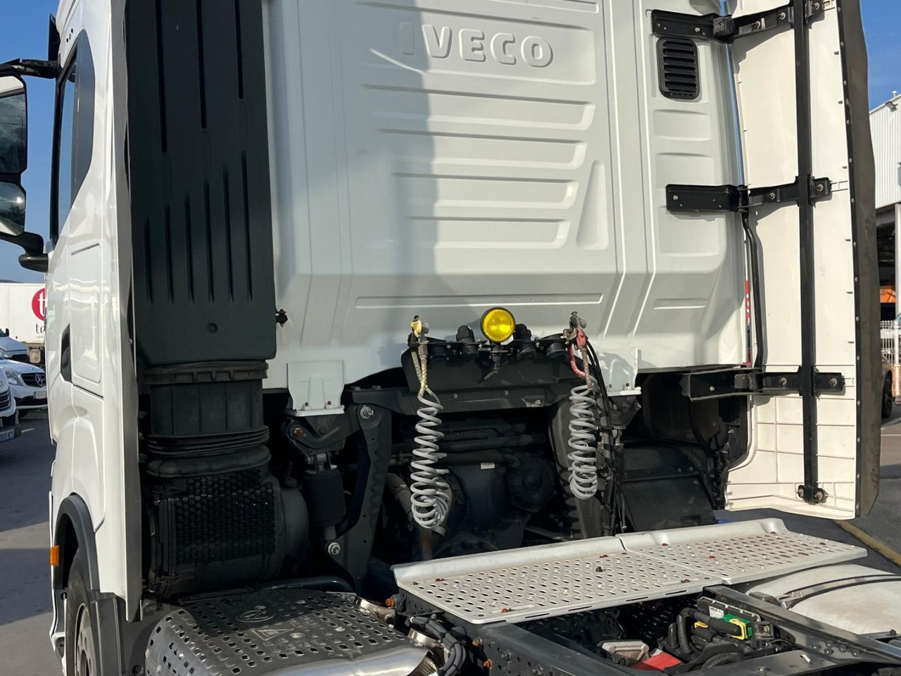 Cabeza Tractora IVECO 510 AUTOMATICO INTARDER - Vilcējs: foto 5 Cabeza Tractora IVECO 510 AUTOMATICO INTARDER - Vilcējs: foto 5