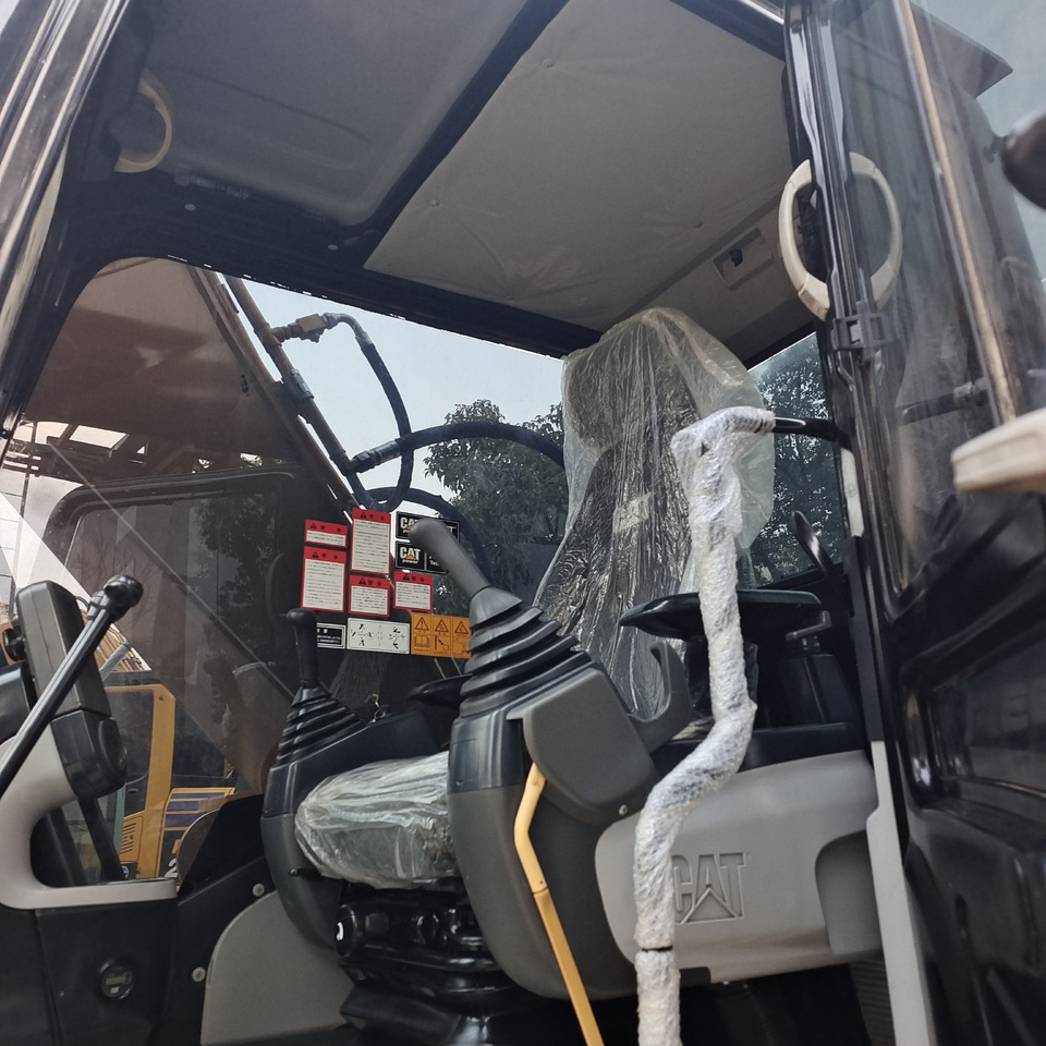 Kāpurķēžu ekskavators CAT 330D2L: foto 11 Kāpurķēžu ekskavators CAT 330D2L: foto 11