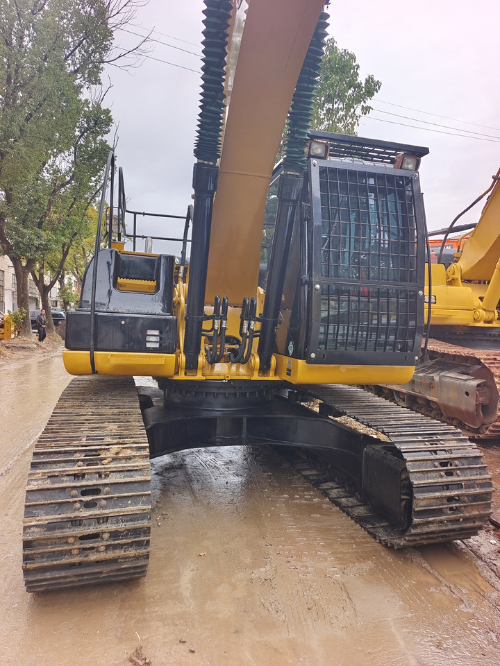 CATERPILLAR 320D2L WITH 3 CAMERAS - Kāpurķēžu ekskavators: foto 1 CATERPILLAR 320D2L WITH 3 CAMERAS - Kāpurķēžu ekskavators: foto 1