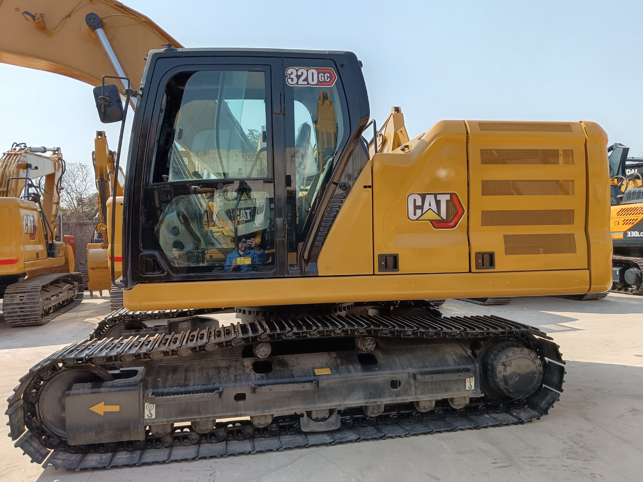 CATERPILLAR 320GC CAT 320 GC 323GC 330GC 336GC - Kāpurķēžu ekskavators: foto 1 CATERPILLAR 320GC CAT 320 GC 323GC 330GC 336GC - Kāpurķēžu ekskavators: foto 1