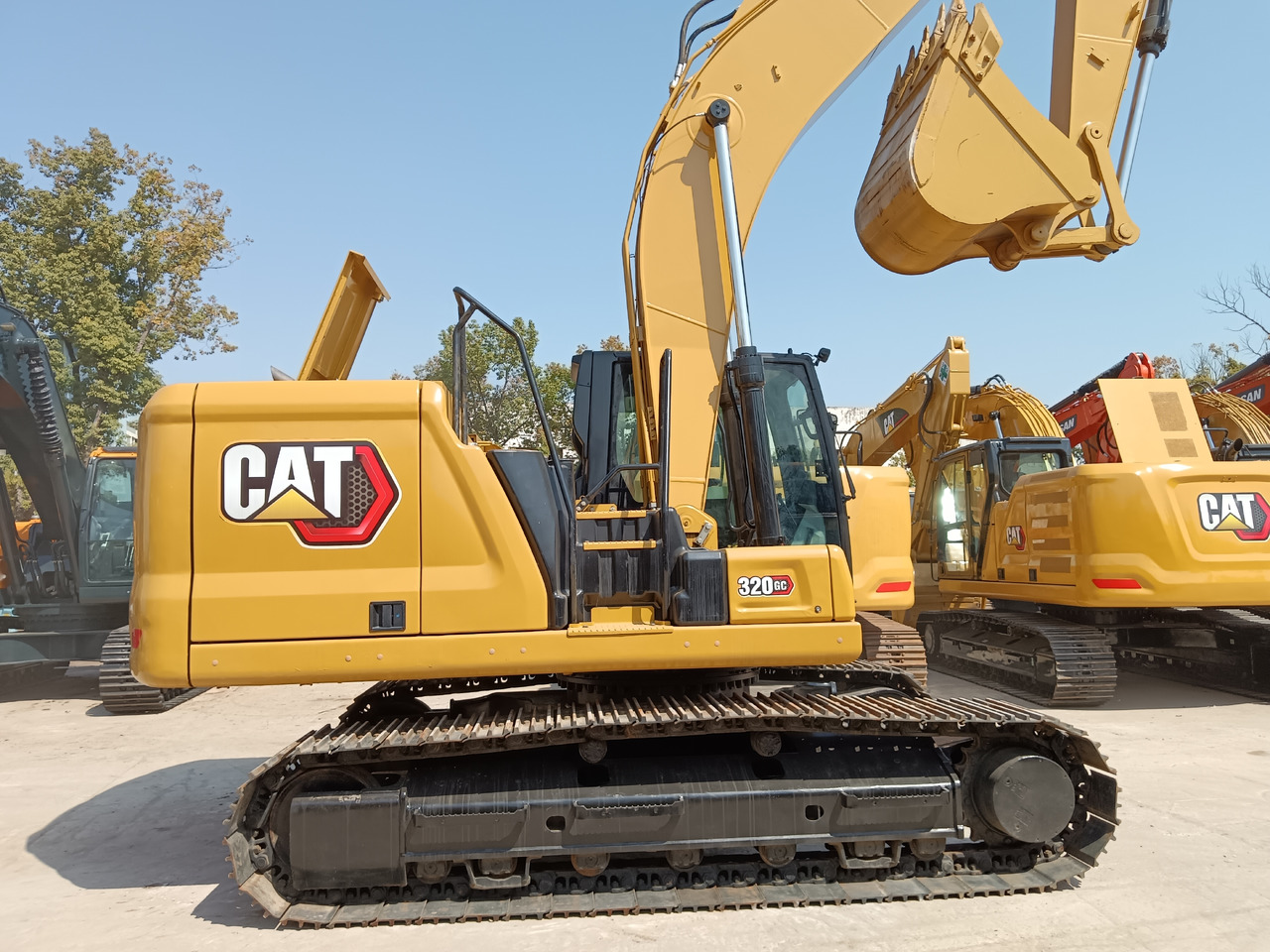 CATERPILLAR 320GC CAT 320 GC - Kāpurķēžu ekskavators: foto 4 CATERPILLAR 320GC CAT 320 GC - Kāpurķēžu ekskavators: foto 4