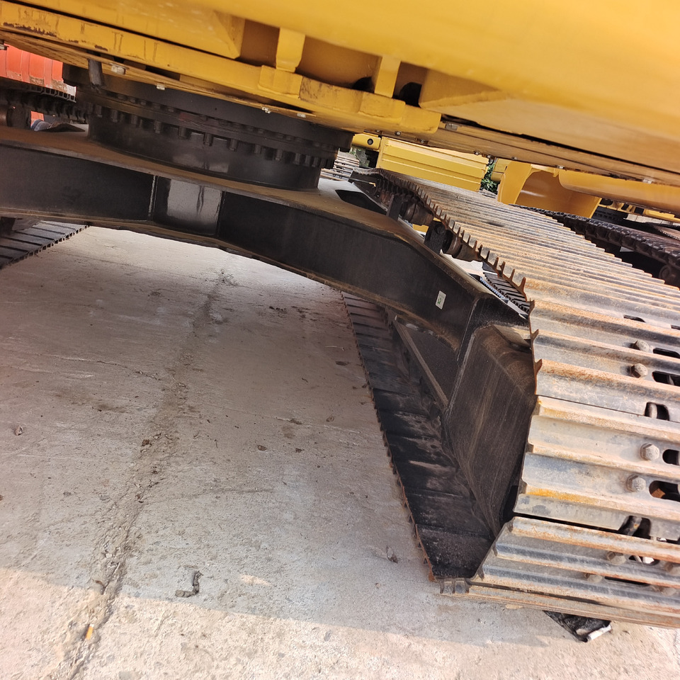 CATERPILLAR 323 CAT 323 - Kāpurķēžu ekskavators: foto 5 CATERPILLAR 323 CAT 323 - Kāpurķēžu ekskavators: foto 5