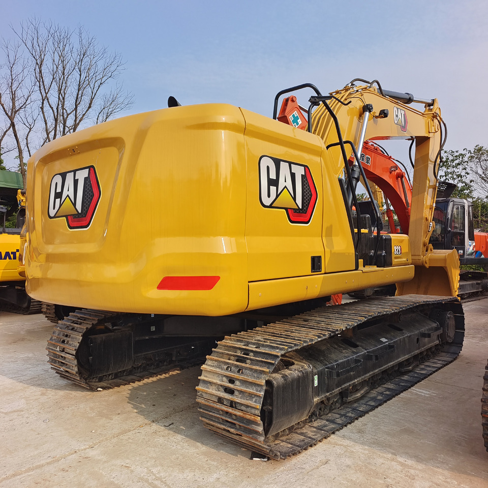 CATERPILLAR 323 CAT NEW GENERATION - Kāpurķēžu ekskavators: foto 2 CATERPILLAR 323 CAT NEW GENERATION - Kāpurķēžu ekskavators: foto 2