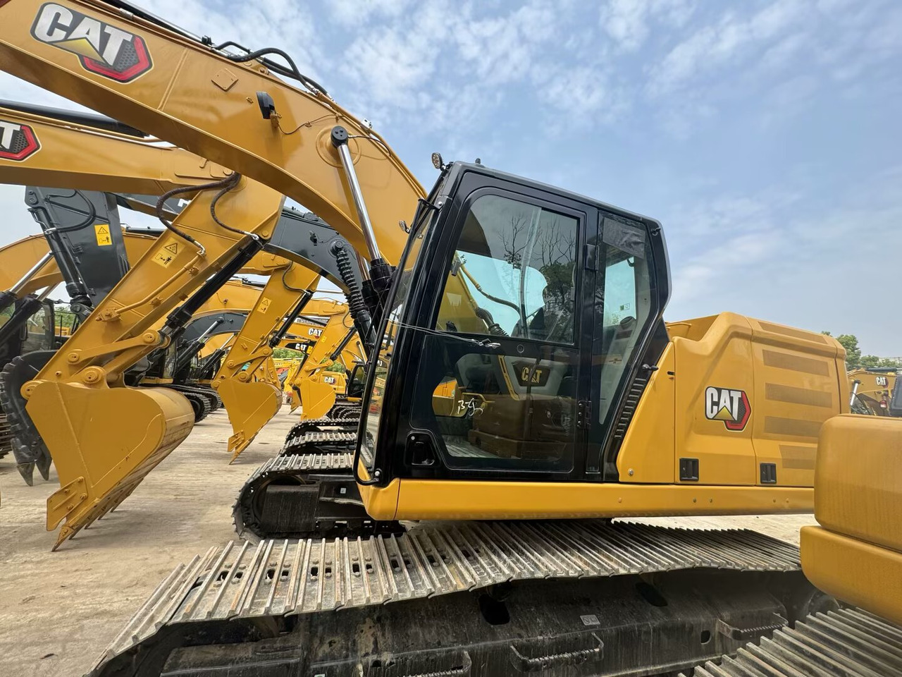CATERPILLAR 323GC CAT 323 GC 320GC 336GC - Kāpurķēžu ekskavators: foto 1 CATERPILLAR 323GC CAT 323 GC 320GC 336GC - Kāpurķēžu ekskavators: foto 1