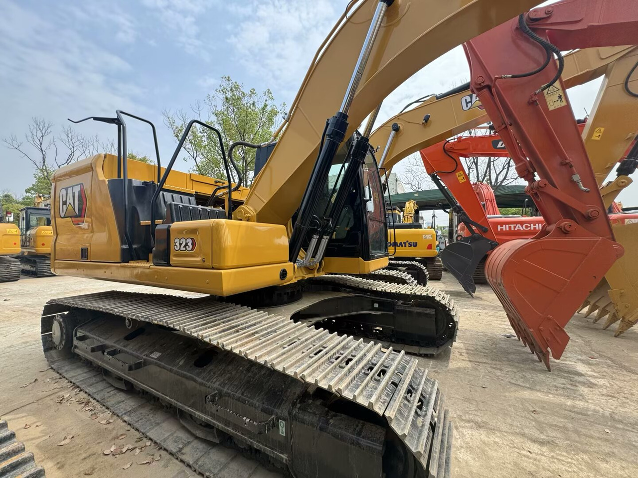 CATERPILLAR 323GC CAT 323 GC - Kāpurķēžu ekskavators: foto 5 CATERPILLAR 323GC CAT 323 GC - Kāpurķēžu ekskavators: foto 5