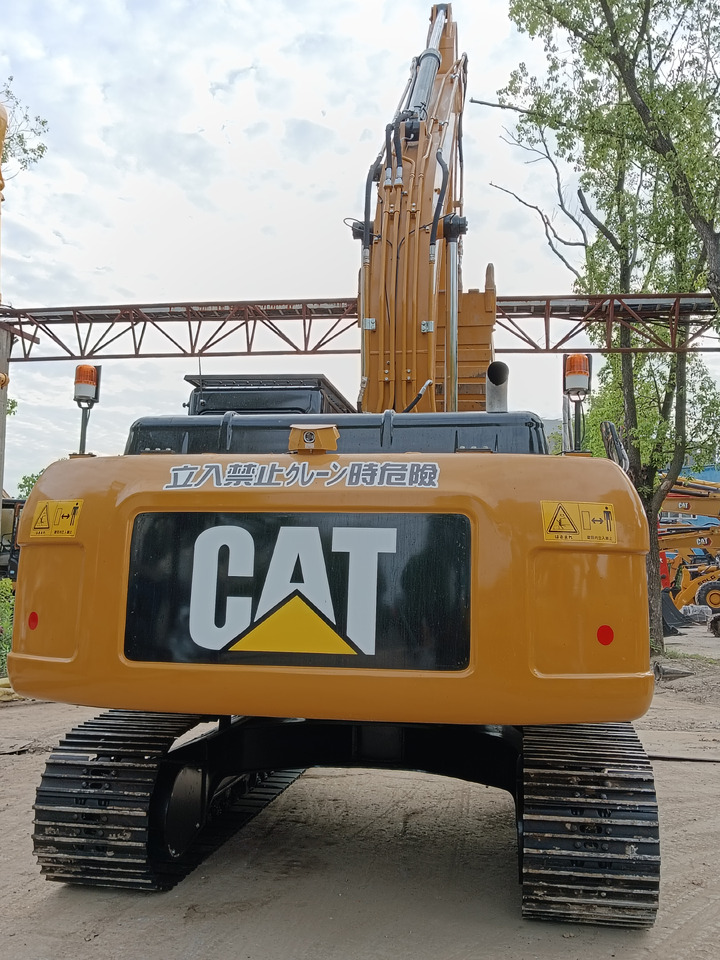 CATERPILLAR 324DL CAT 324 DL - Kāpurķēžu ekskavators: foto 4 CATERPILLAR 324DL CAT 324 DL - Kāpurķēžu ekskavators: foto 4