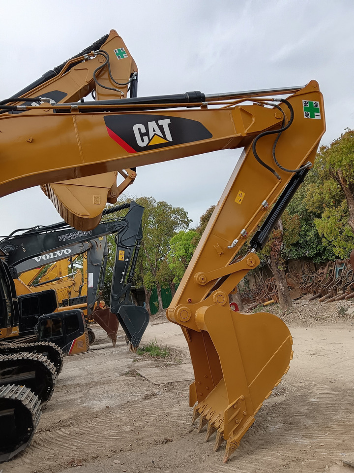 CATERPILLAR 330D2 L CAT 330D 330GC 336GC - Kāpurķēžu ekskavators: foto 2 CATERPILLAR 330D2 L CAT 330D 330GC 336GC - Kāpurķēžu ekskavators: foto 2