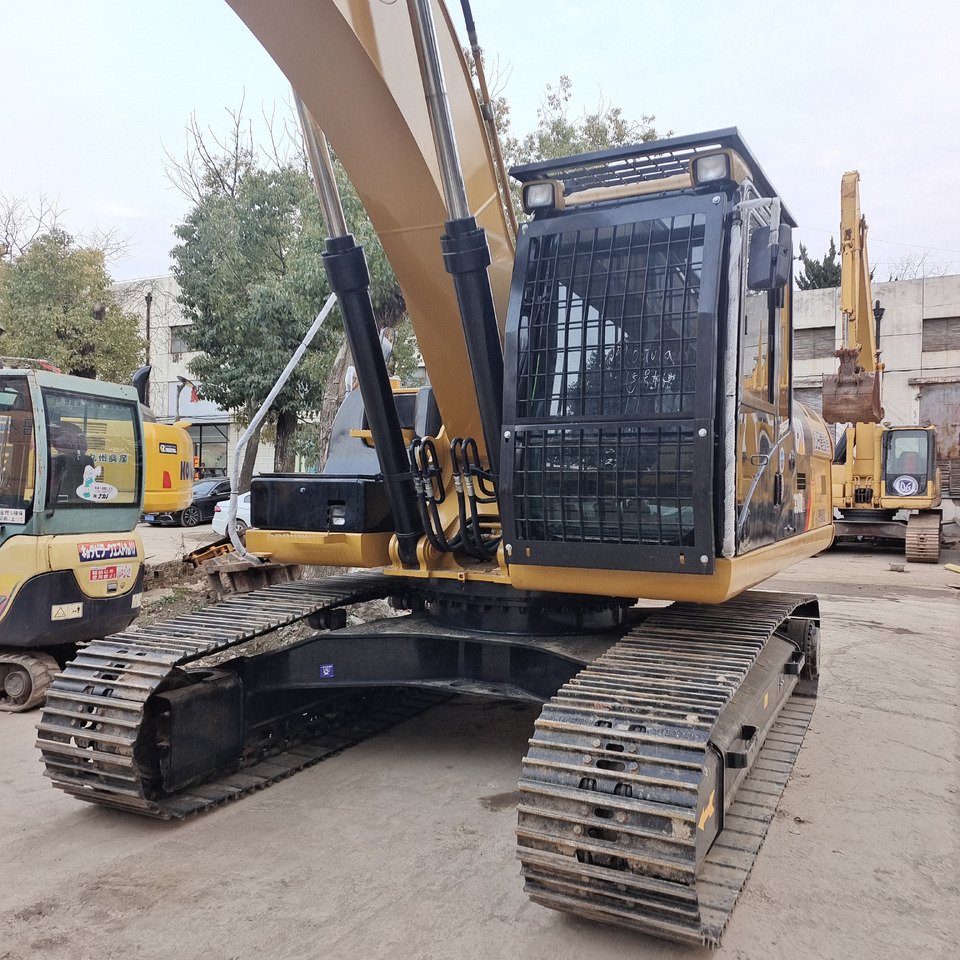 CATERPILLAR 330D2L CAT 330 GC 320D - Kāpurķēžu ekskavators: foto 2 CATERPILLAR 330D2L CAT 330 GC 320D - Kāpurķēžu ekskavators: foto 2