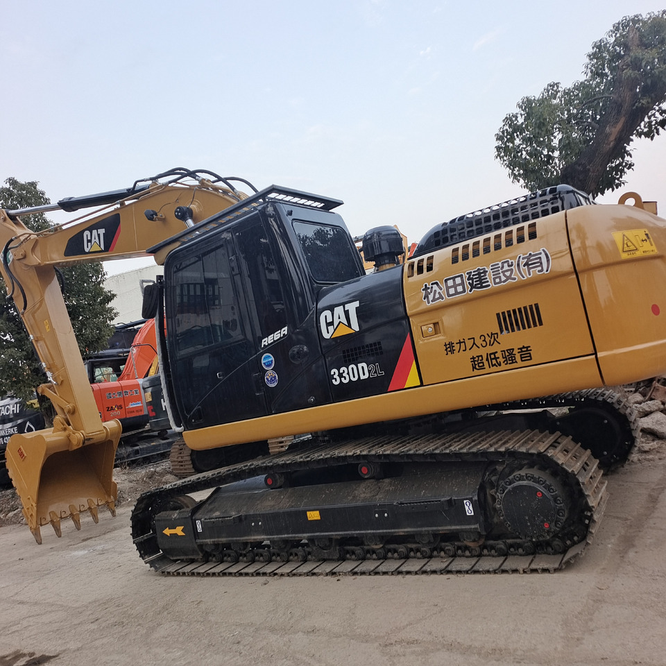 Kāpurķēžu ekskavators CATERPILLAR 330D2L CAT 330D2 L: foto 1