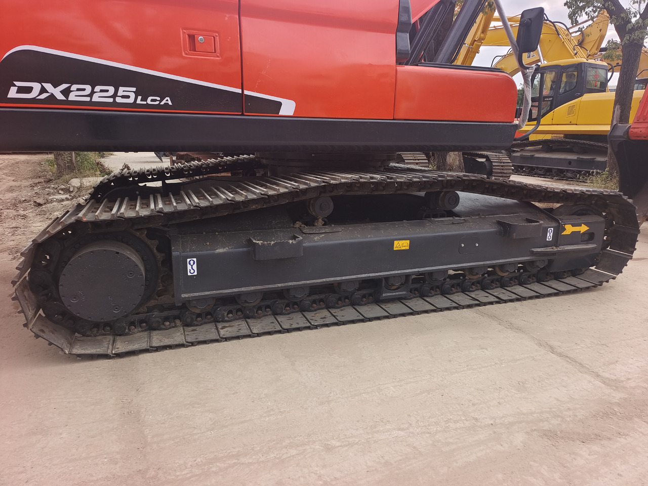 DOOSAN DX225LCA - Kāpurķēžu ekskavators: foto 3 DOOSAN DX225LCA - Kāpurķēžu ekskavators: foto 3