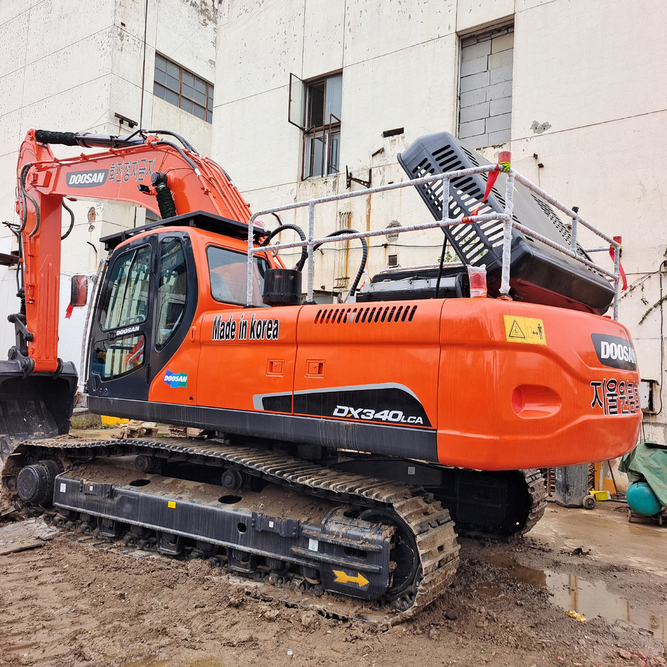 DOOSAN DX340LCA DX 340 LC - 9C - Kāpurķēžu ekskavators: foto 1 DOOSAN DX340LCA DX 340 LC - 9C - Kāpurķēžu ekskavators: foto 1
