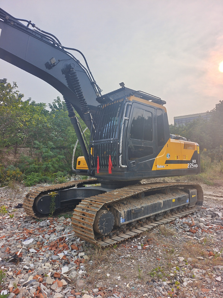 HYUNDAI HX225HD - Kāpurķēžu ekskavators: foto 4 HYUNDAI HX225HD - Kāpurķēžu ekskavators: foto 4