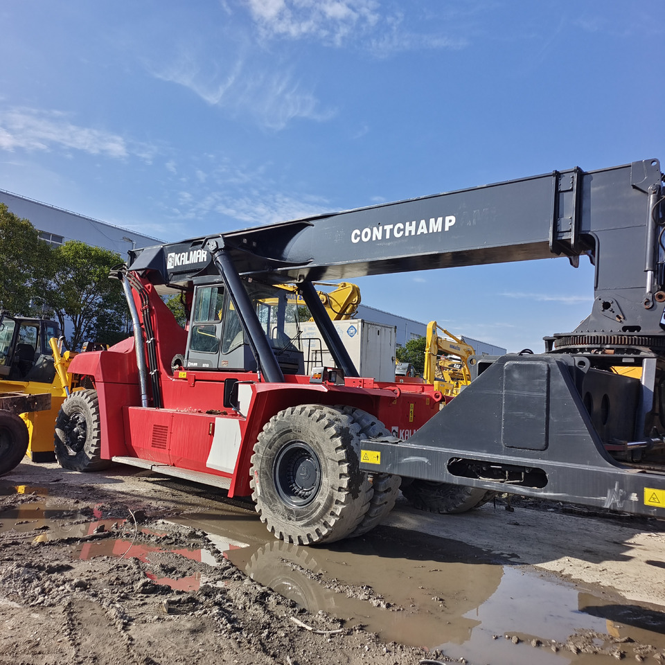 KALMAR DRT450 DRT DRD DRU 450 45 TON - Sānu konteineru krāvējs: foto 4 KALMAR DRT450 DRT DRD DRU 450 45 TON - Sānu konteineru krāvējs: foto 4
