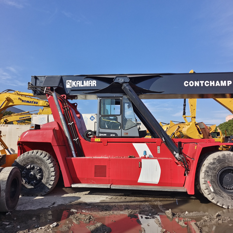 KALMAR DRT450 - Sānu konteineru krāvējs: foto 1 KALMAR DRT450 - Sānu konteineru krāvējs: foto 1
