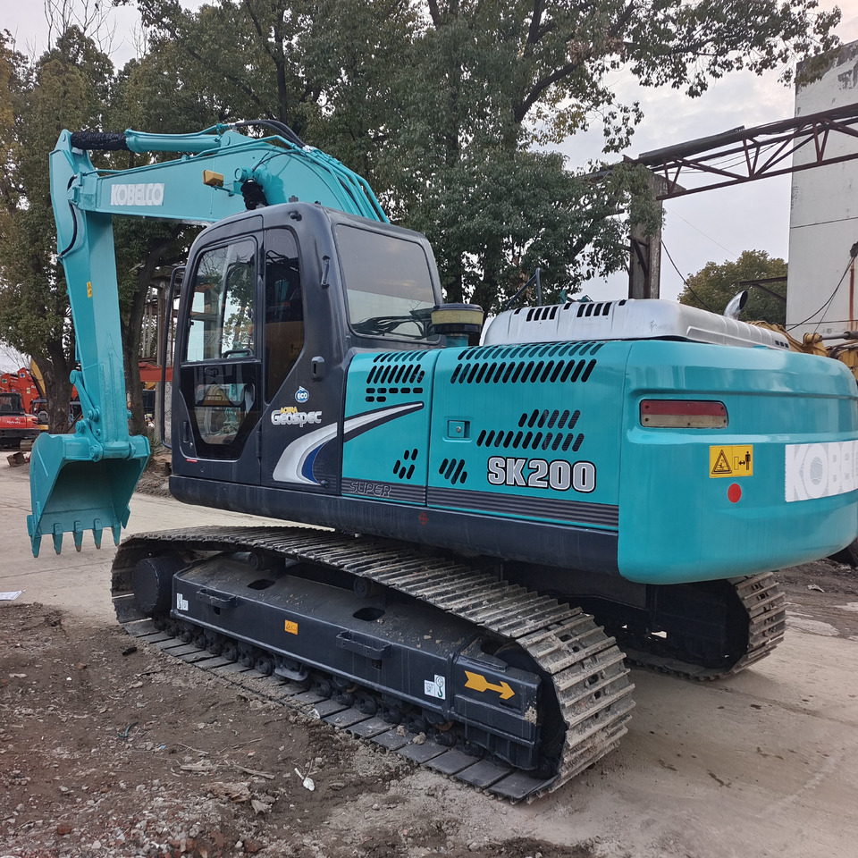 KOBELCO SK200-8 - Kāpurķēžu ekskavators: foto 1 KOBELCO SK200-8 - Kāpurķēžu ekskavators: foto 1
