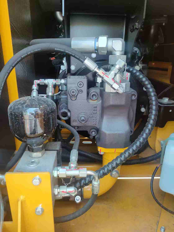 LIUGONG 9075FG4 BRAND NEW 7.5 TON DIGGER - Mini-ekskavators: foto 2 LIUGONG 9075FG4 BRAND NEW 7.5 TON DIGGER - Mini-ekskavators: foto 2