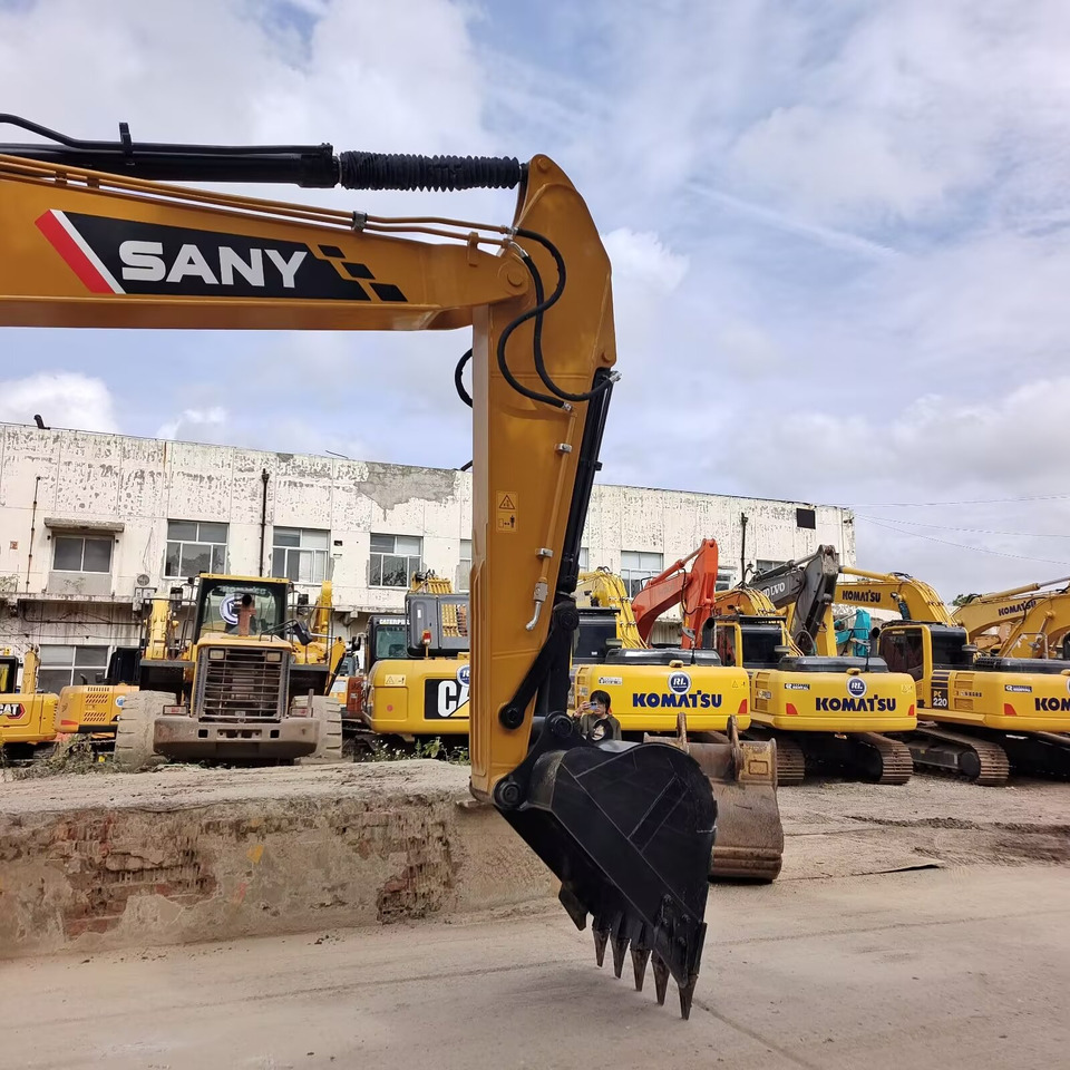 SANY SY 215 C - 9 - Kāpurķēžu ekskavators: foto 4 SANY SY 215 C - 9 - Kāpurķēžu ekskavators: foto 4