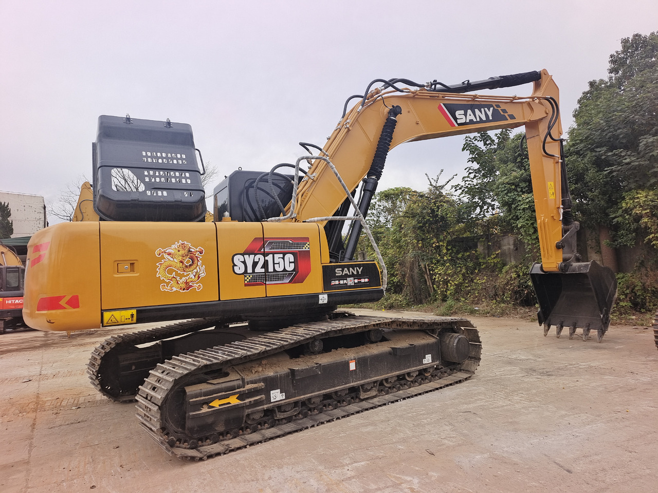 SANY SY 215C - Kāpurķēžu ekskavators: foto 1 SANY SY 215C - Kāpurķēžu ekskavators: foto 1