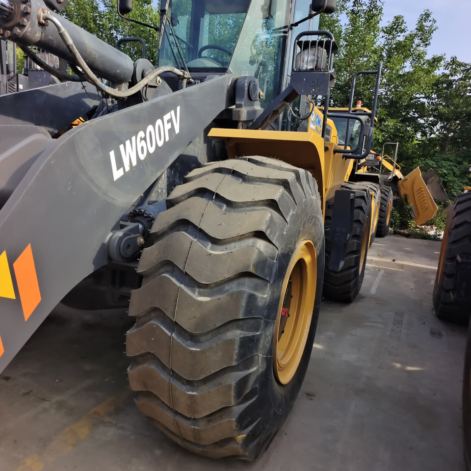 XCMG LW600FV - Riteņu iekrāvējs: foto 4 XCMG LW600FV - Riteņu iekrāvējs: foto 4