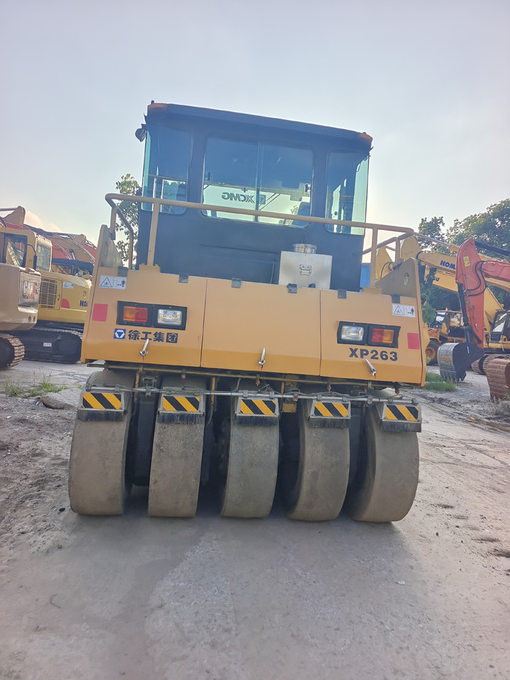 XCMG XP263 - Pneimatiskais veltnis: foto 5 XCMG XP263 - Pneimatiskais veltnis: foto 5