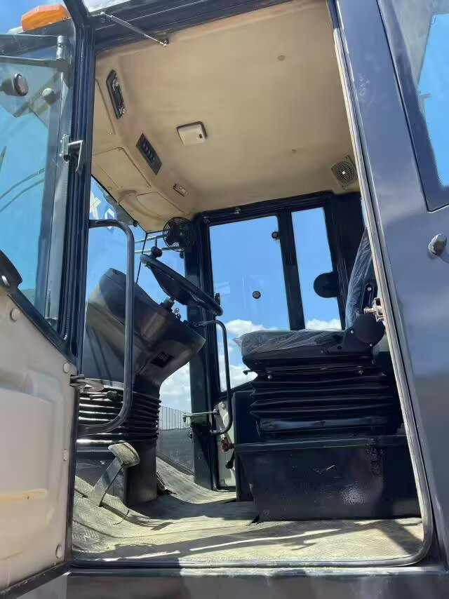 XCMG XS222J XS223J XS263J - Ceļu veltnis: foto 2 XCMG XS222J XS223J XS263J - Ceļu veltnis: foto 2