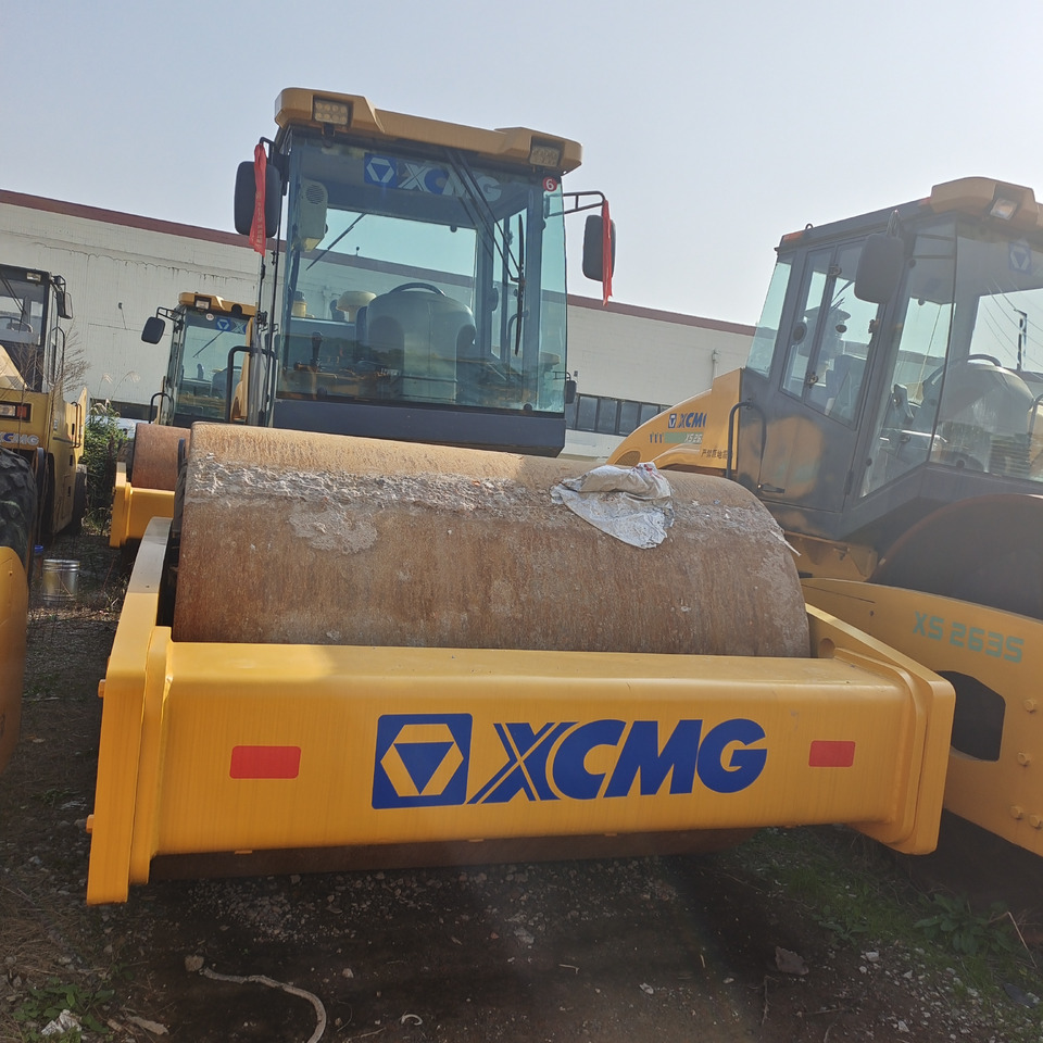 XCMG XS223J - Ceļu veltnis: foto 4 XCMG XS223J - Ceļu veltnis: foto 4