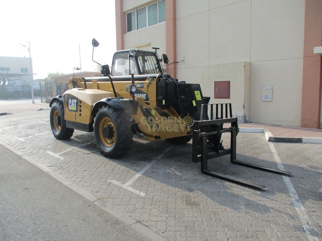 Caterpillar TH417 Telehandler - Teleskopiskais iekrāvējs: foto 1 Caterpillar TH417 Telehandler - Teleskopiskais iekrāvējs: foto 1