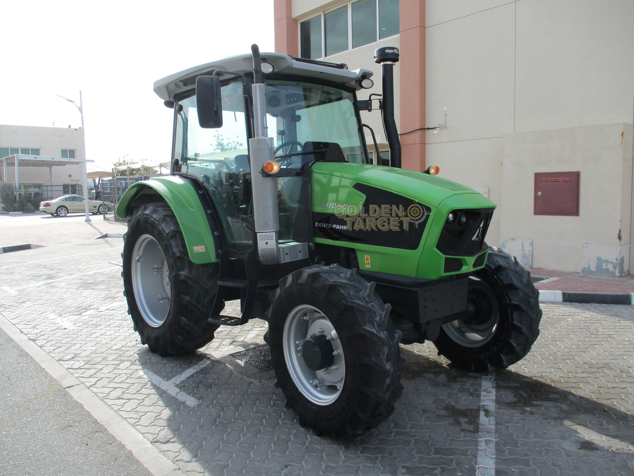 Traktors DEUTZ 6110.4W: foto 1