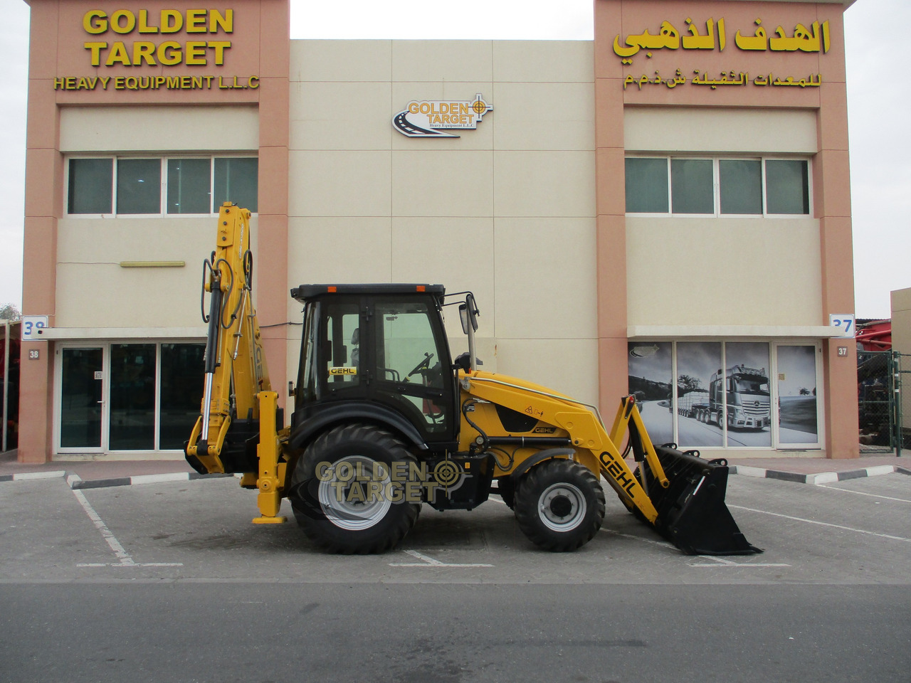 GEHL GBL-X-920 4x4 Backhoe Loader - Ekskavators-iekrāvējs: foto 5 GEHL GBL-X-920 4x4 Backhoe Loader - Ekskavators-iekrāvējs: foto 5