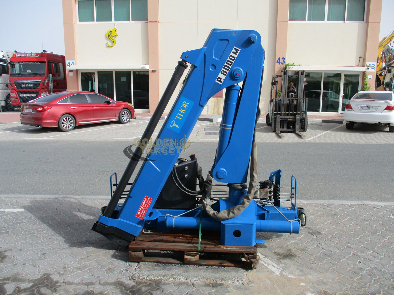 ING BONFIGLIOLI IBP 8000 M / 2SI CRANE - Celtnis-manipulators - Kravas automašīna: foto 2 ING BONFIGLIOLI IBP 8000 M / 2SI CRANE - Celtnis-manipulators - Kravas automašīna: foto 2