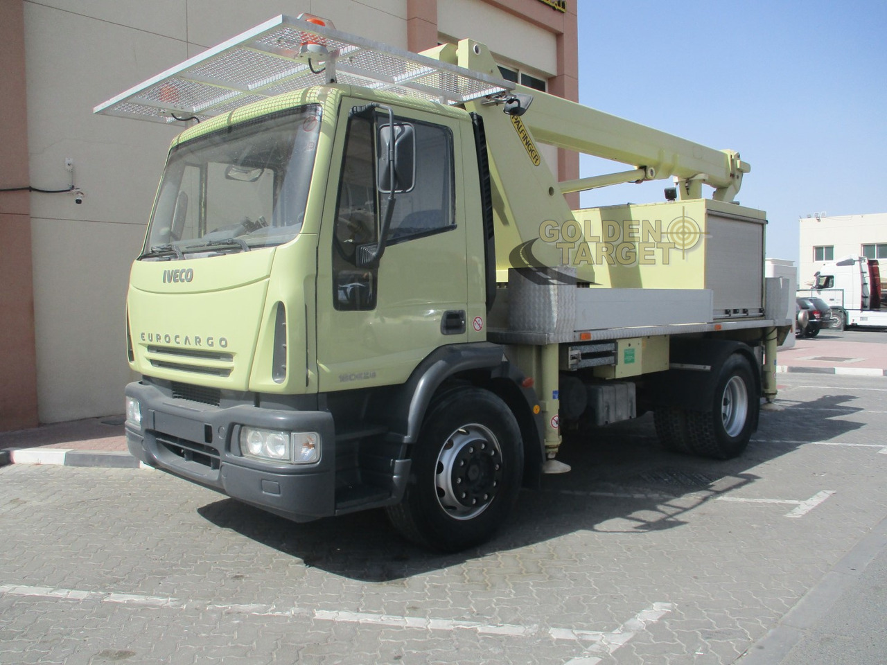 Iveco EURO CARGO 180E28 4x2 PALFINGER P180 Manlift - Autopacēlājs: foto 2 Iveco EURO CARGO 180E28 4x2 PALFINGER P180 Manlift - Autopacēlājs: foto 2